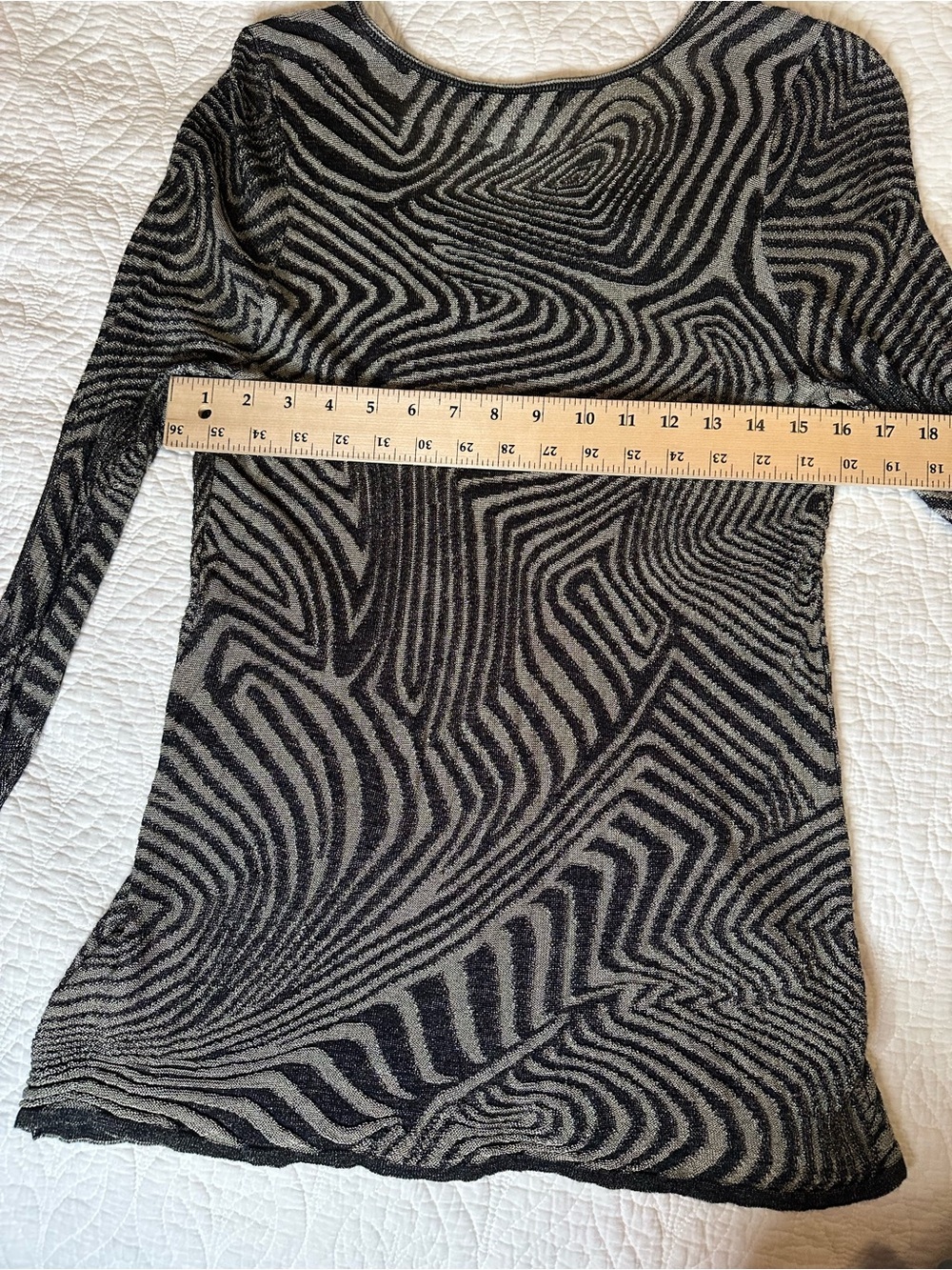 NIC+ZOE Silver & Black Swirl Print Asymmetrical Button Front Top Sweater M - Picture 6 of 7